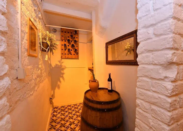 Turkish Hammam 3 Bedroom Historical Flat 3 Ac *