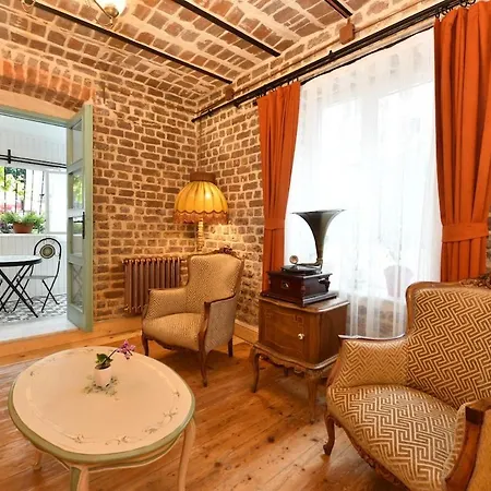 Turkish Hammam 3 Bedroom Historical Flat 3 Ac *